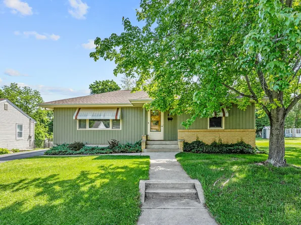 845 Spencer St S, Shakopee, MN 55379