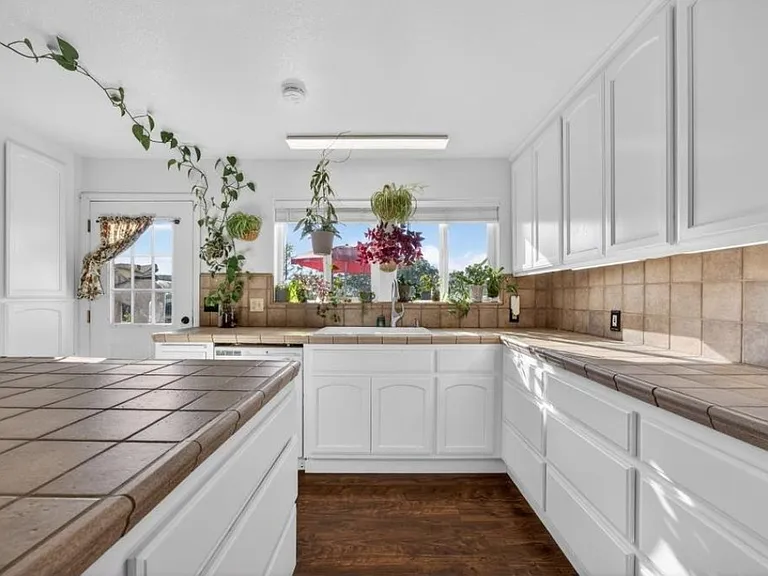 13516 Alta Mesa Rd — Photo 9