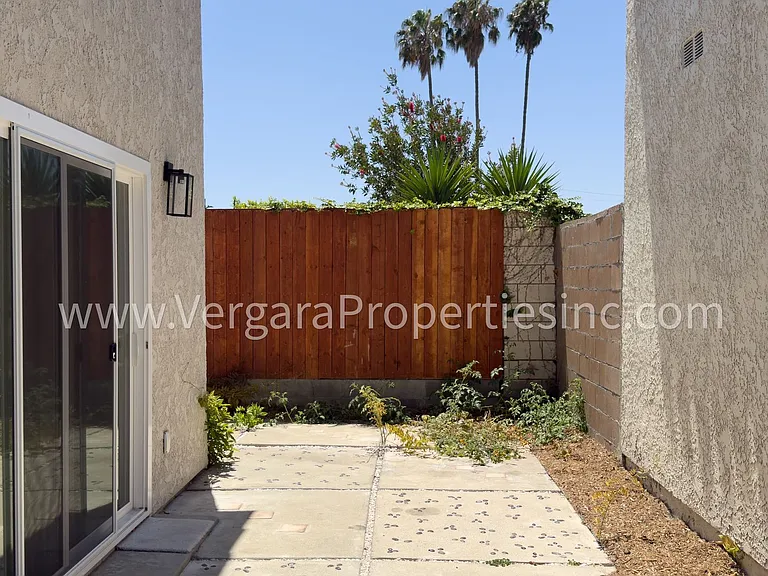 1136 Gian Dr — Photo 29