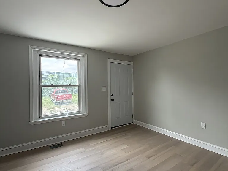 1330 S Melville St #1330 — Photo 2