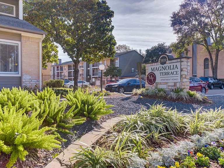 Magnolia Terrace Apartment Homes — Photo 23
