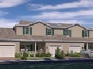 690 Ne Waters Edge Lane, Port St Lucie, FL 34983