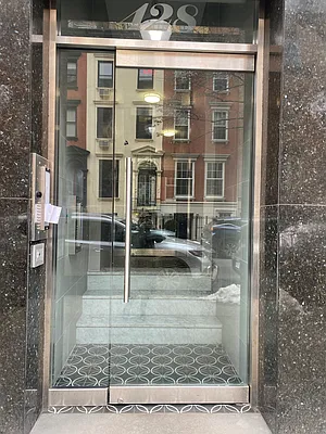 Rented by Douglas Elliman | media 15