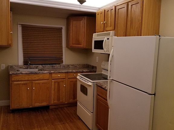 3rd image of 20783 Sunset Ln