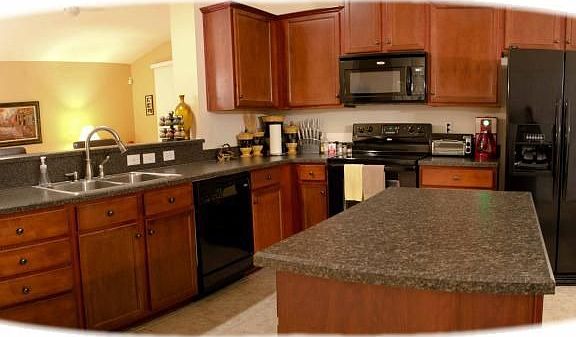 KITCHEN OPEN TO LIVINGROOM