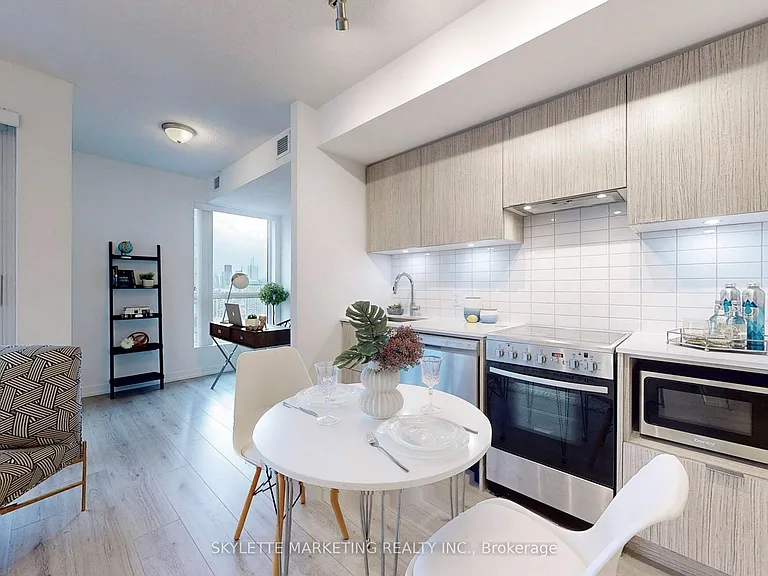 395 Bloor St E #3201 — Photo 7