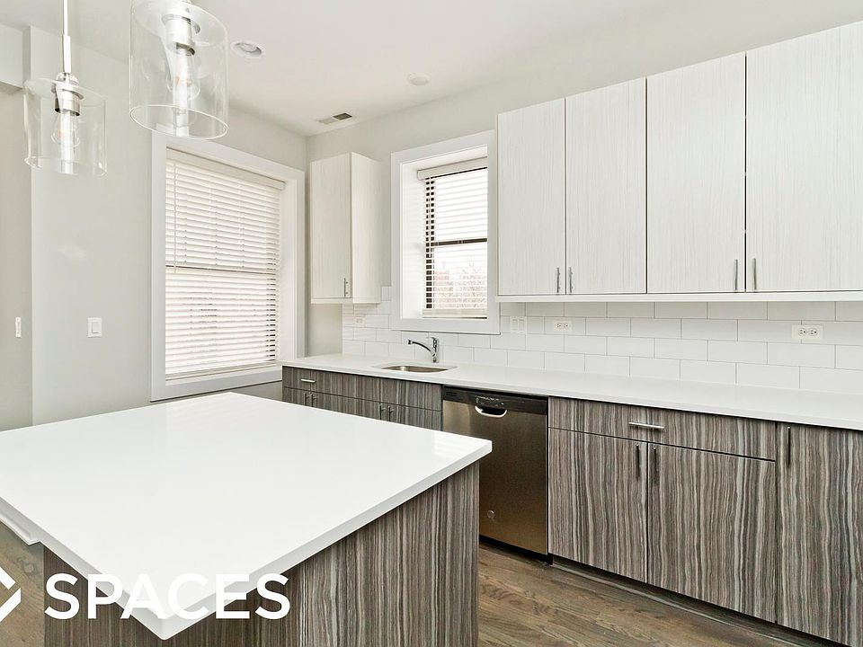 1st image of 2626 N Rockwell St #2