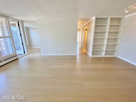 4th image of 2040 Franklin St APT 1007