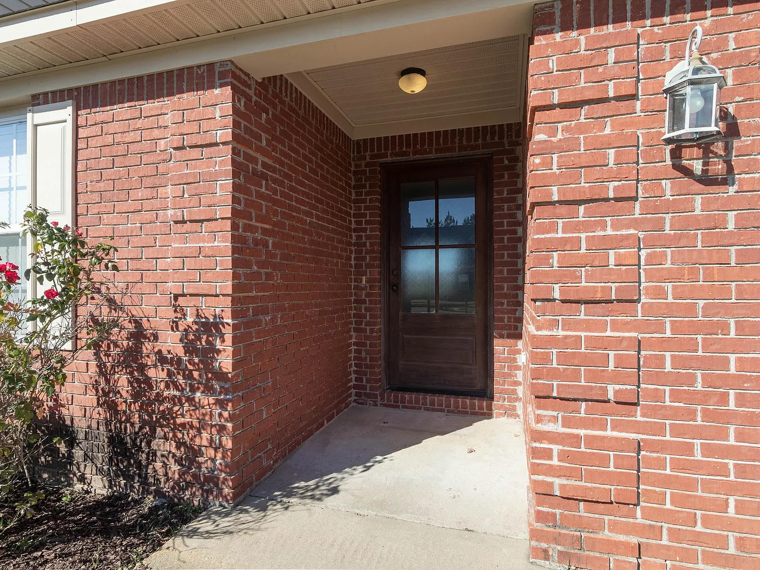 3 bed, 1458 sqft, $2,350 — Photo 3