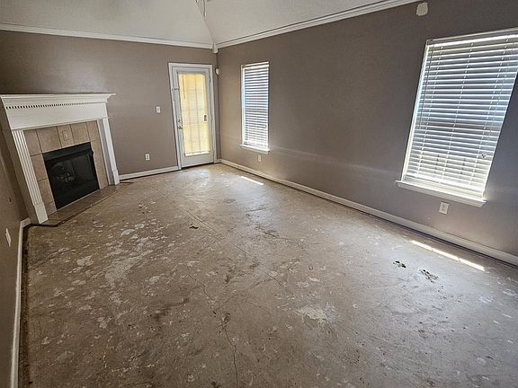 4th image of 4836 Pine Forest Dr