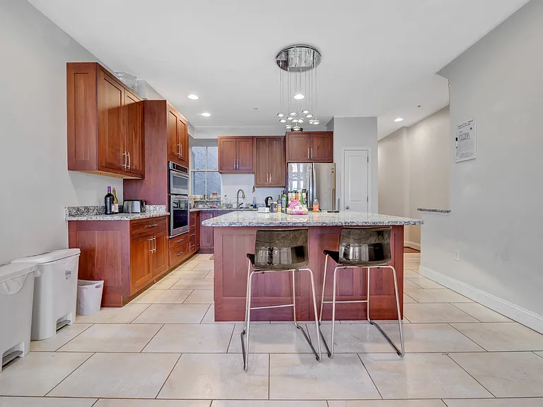 3118 13th St NW #1 — Photo 5