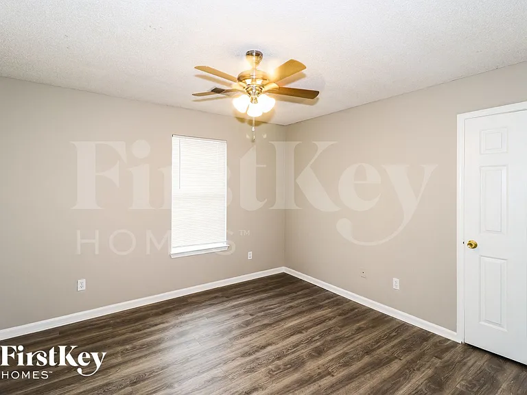 9238 Fletcher Wood Dr — Photo 12