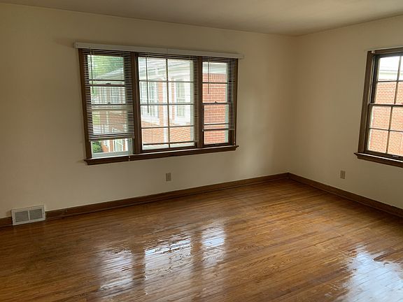 3rd image of 8329 W North Ave