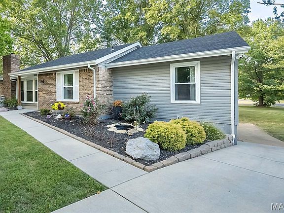 2nd image of 1705 Honeybrook Ct