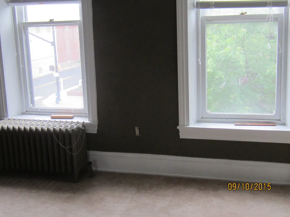 105 w main st ephrata 002_09162015