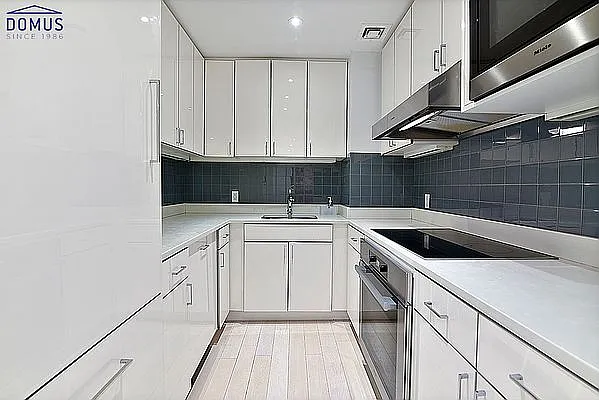 Rented by Domus Realty | media 4