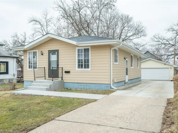 1921 8th St, Des Moines, IA 50314