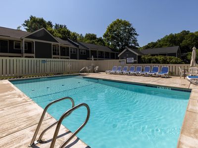 28 Cricket Brook, Dover, NH, 03820