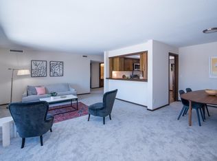 8441 Irwin Rd APT 203, Bloomington, MN 55437