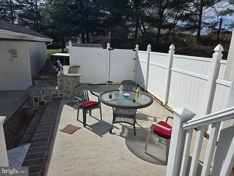 3300 Mount Airy Ct — Photo 20