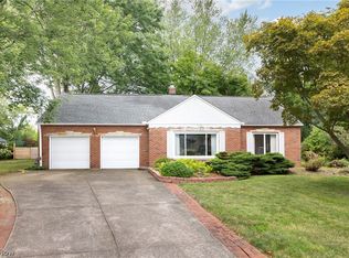 1900 Marshfield Blvd, Westlake, OH 44145