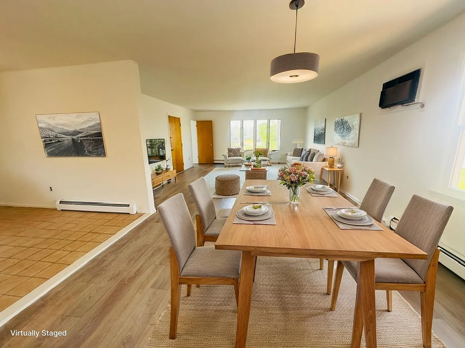 2 bed, 1.0 bath, $2,300 — Photo 3