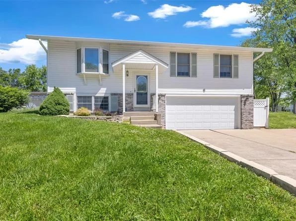 6 E Crestview Dr, O Fallon, MO 63366