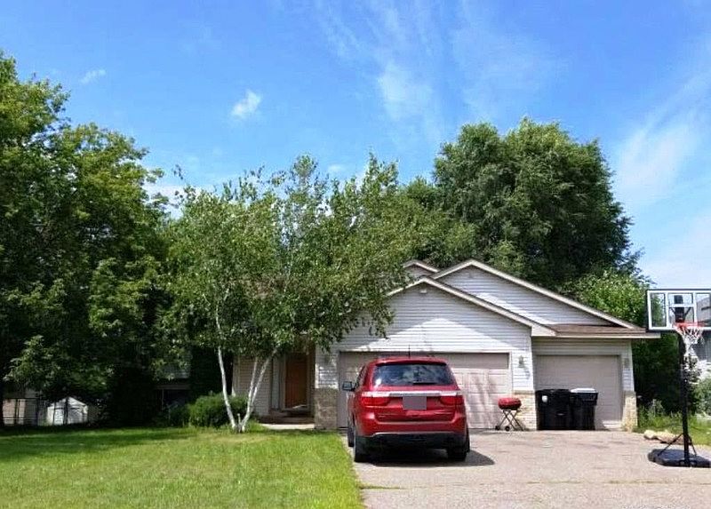 2nd image of 634 Driftwood Cir