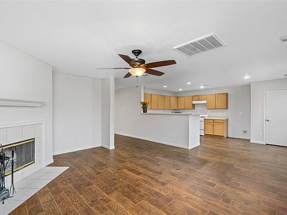 5th image of 10626 Country Squire Blvd