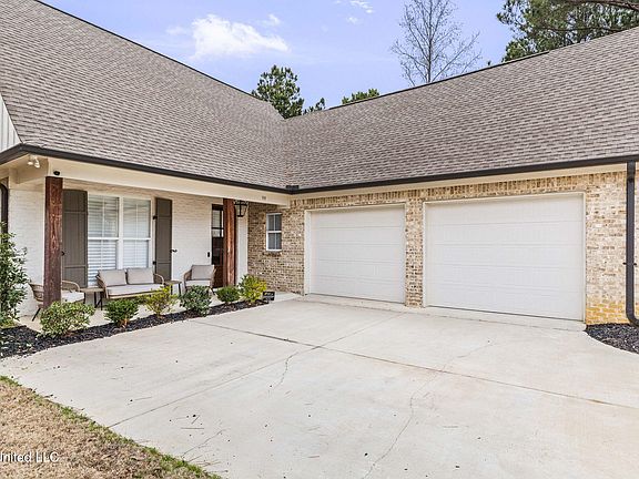 4th image of 99 Harbor View Dr