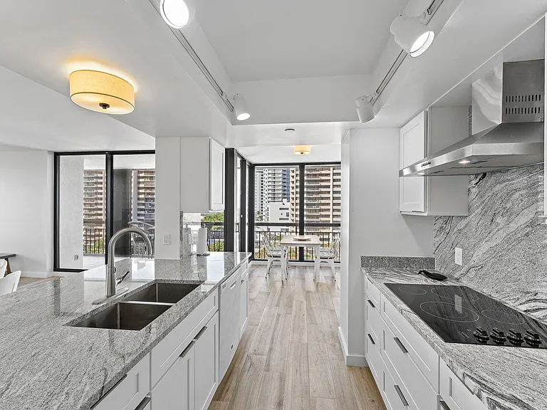 4000 N Ocean Dr #703 — Photo 16
