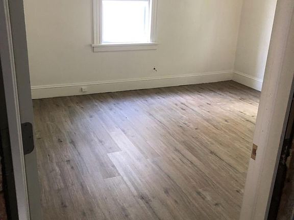 4th image of 48 Whittier St Floor 2