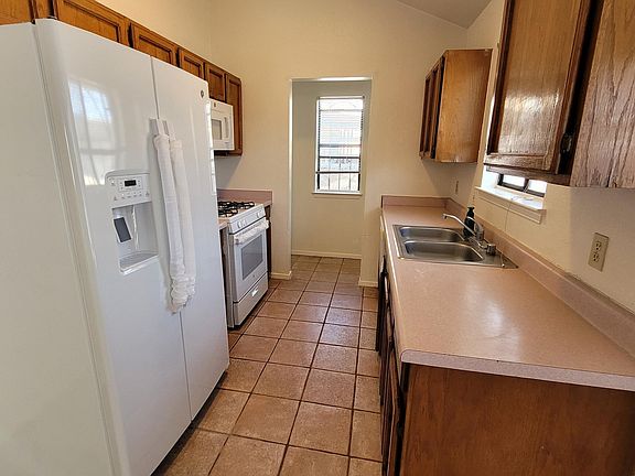 5th image of 1538 Rebecca Ann Dr