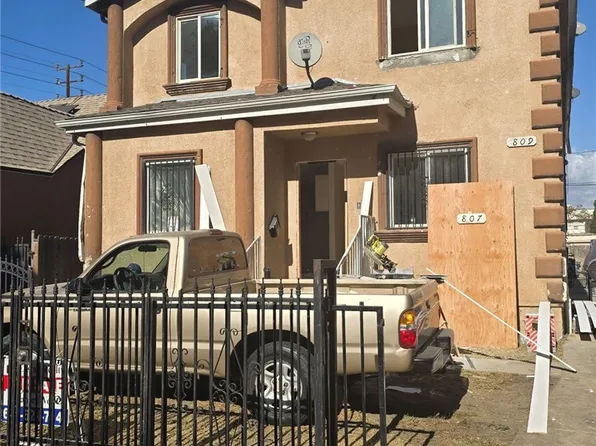 807 E 80th St, Los Angeles, CA 90001