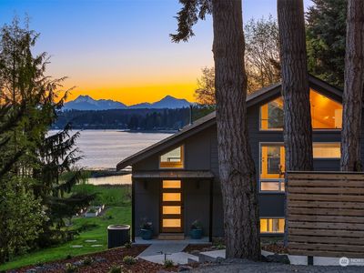 16333 Lemolo Shore Drive NE, Poulsbo, WA, 98370