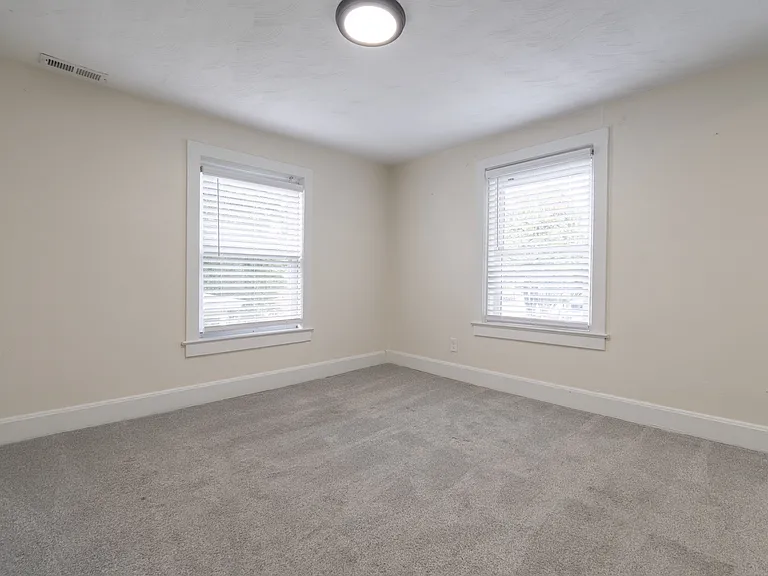 1114 Hoover Ave — Photo 18