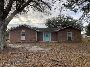 10301 Kevin Dr, Moss Point, MS 39562