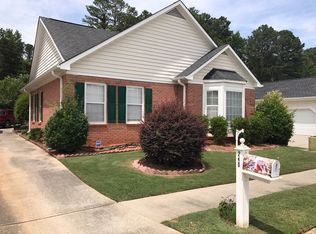 240 Woodgate Cir, Fayetteville, GA 30214