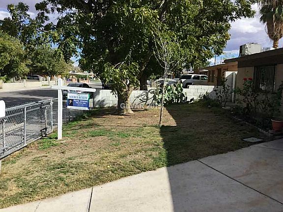 3rd image of 3124 Brady Ave