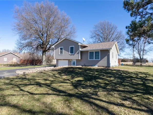 27775 Rockville Rd, Louisburg, KS 66053