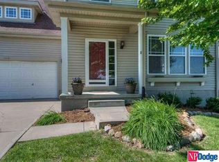 2911 Birchwood Dr, Bellevue, NE 68123