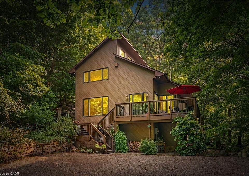 1st image of 141 Valley Rd