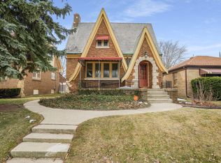 1842 Carlisle Ave, Racine, WI 53404