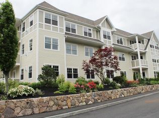 219 Manor Ter #19, Lexington, MA 02420