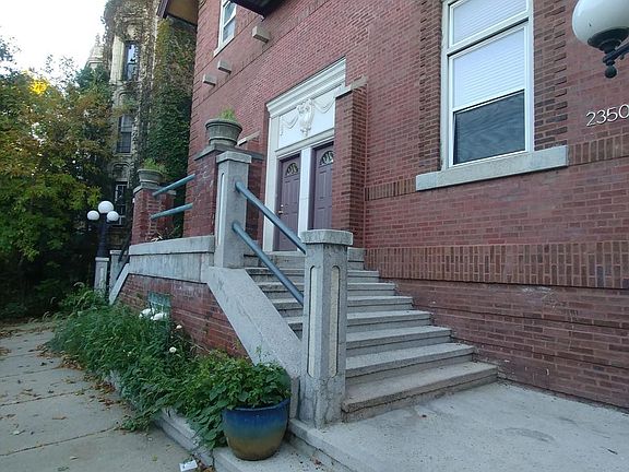 2nd image of 2350 N Kedzie Blvd Unit G