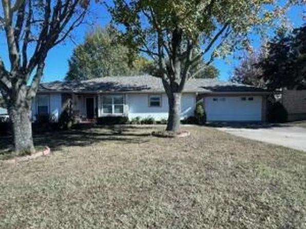 617 Alpine Dr, Grove, OK 74344