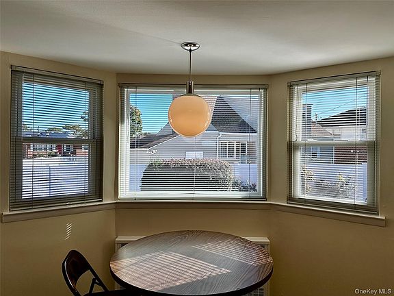 5th image of 236 Bertram Place