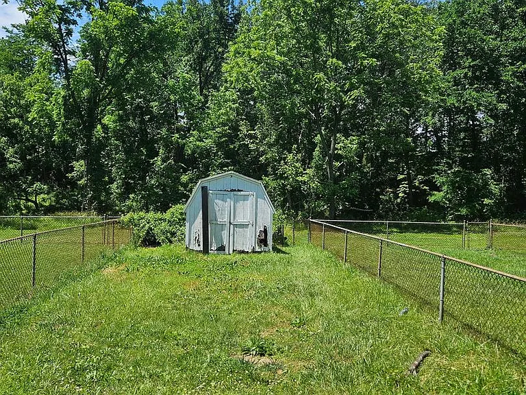 254 Cedarmere Cir — Photo 19