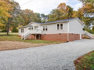 7430 Pine Meadow Ct, Kernersville, NC 27284