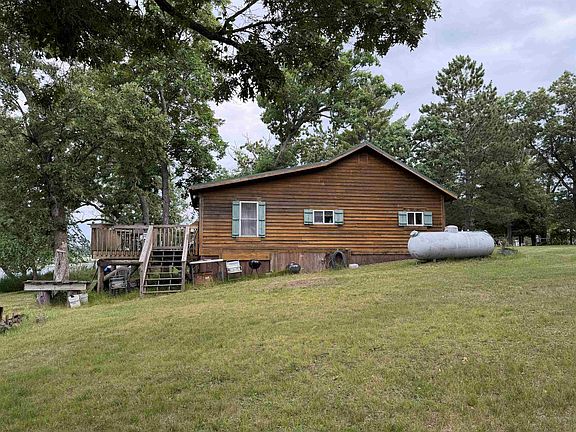 3rd image of 2659 N Lakeview Dr